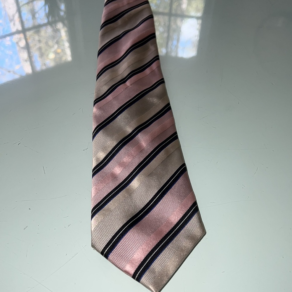 Burberry Tie - Picture 2 of 2